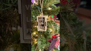 Download lagu Funny Christmas Tree Ornament Displaying a Vulgar Message#FunnyOrnament #ChristmasHumor mp3