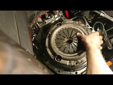 Mazda MX-5 1,8. 1994. Clutch issues!