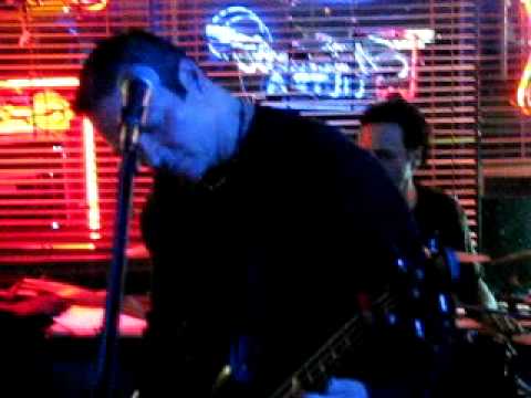Izzy Flip playing Time by Pink floyd