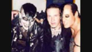 Misfits- Hate the Living Love the Dead (Myke Hideous from The Empire Hideous on vocals live)