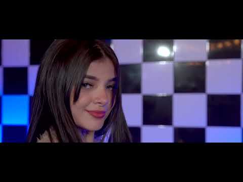 Karely Ruiz "La Morra" - Colmillo Norteño Ft. Banda Santa y Sagrada