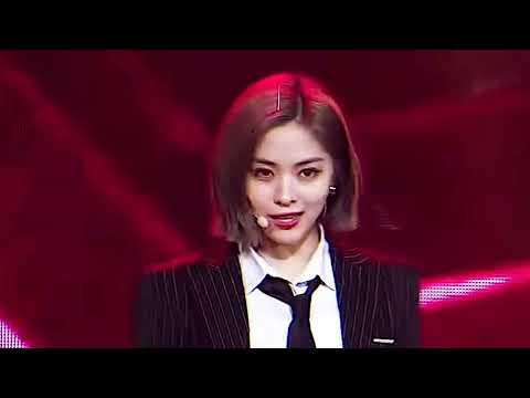 있지 류진 직캠 'INTRO + Cheshire + Sneakers' (ITZY RYUJIN Fancam) l 가요대축제 221216