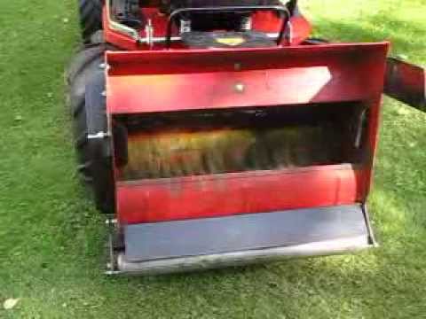 Jak pracuje Ariens 1 - szczotka zbierająca trawę