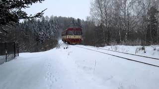 preview picture of video '810 210-5 průjezd u Pacova . (zimní)'