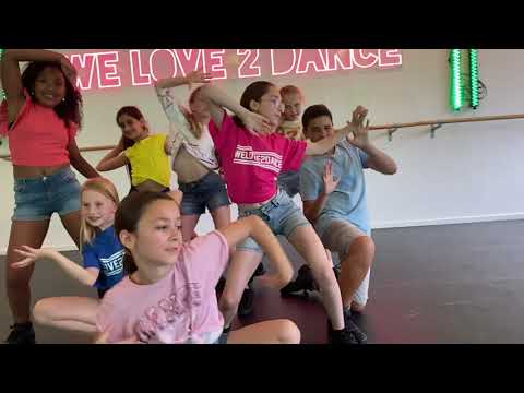 100 smsjes  - Sigourney K, Ronnie Flex | Kids Dance Video