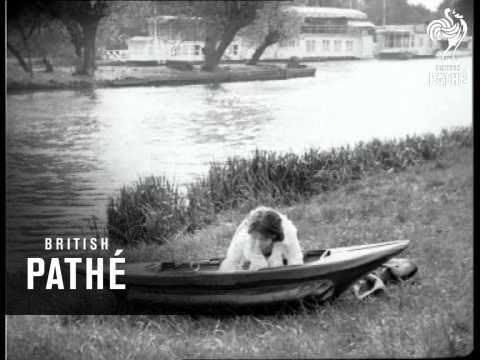 Down By The Riverside - A Novelty Boat For Eve (1928)