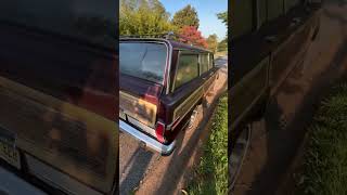 1987 Jeep Grand Wagoneer Walk-around