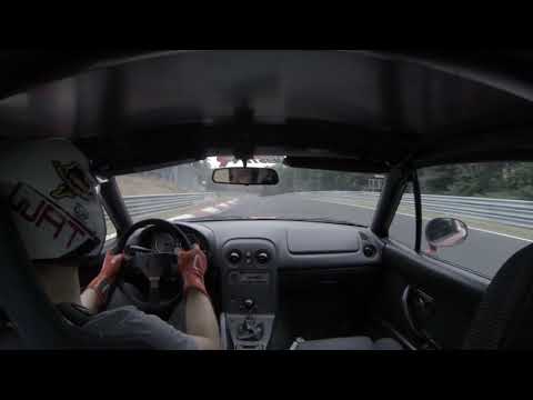 90HP MX-5 vs Ferrari - Nürburgring Nordschleife