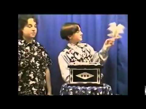 Saturn Magic -Break Away Dove Vanish by Daytona Magic - Trick