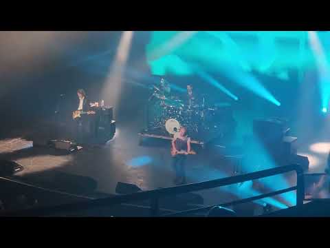 Sting Performs King of Pain and Every Breath You Take at The Met (10/01/2024)