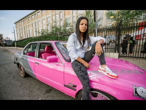 Stacey Lee May ( Female Spinner At Spinning e30 )