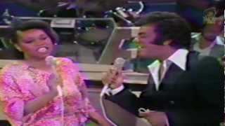 Johnny Mathis &amp; Deniece Williams - Too Much, Too Little, Too Late