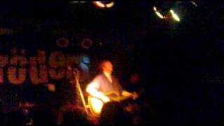 Die Schröders - Frösche Weinen Nie (Vom Publikum gesungen) (Live) 17.12.09 Köln, Underground