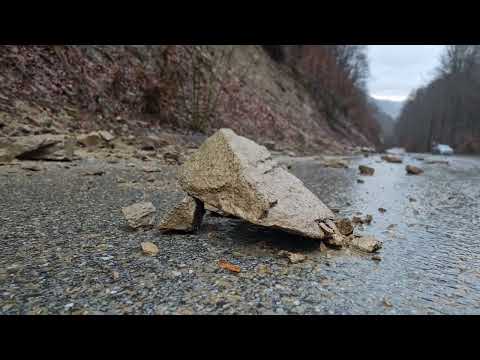 Valea Cernei,  drumul Toplița- Lunca Cernii CS