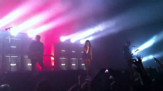 Riot Rhythm by Sleigh Bells