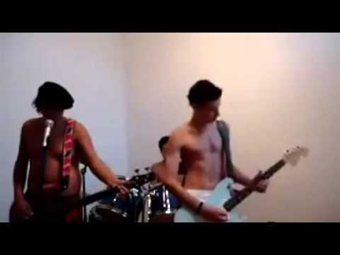 O pior cover de Guns N' Roses de todos os tempos - Sweet Child O' Mine