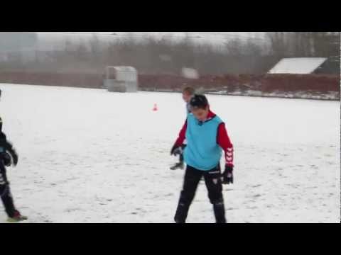 UVV E1 trainen in de sneeuw 260113 deel 1/3