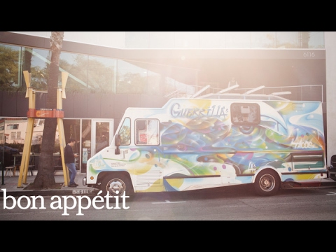 This Is How You Make an "Authentic" American Taco |...