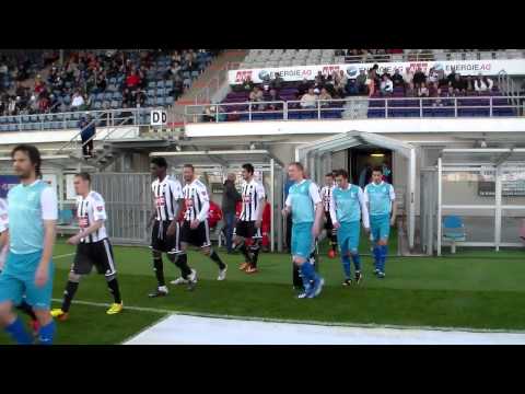 Dynamo ČB - Loko Vltavín 04.04.2014 - nástup hráčů