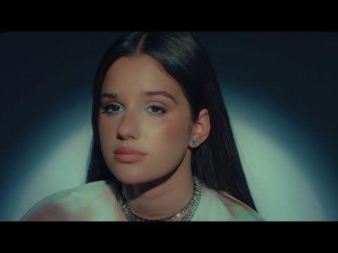 Bianca Costa - Partout & nulle part (Clip officiel)