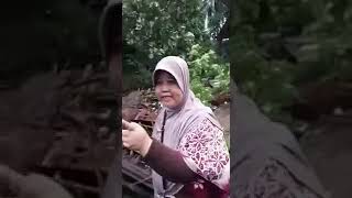 Download lagu Subhanallah Makam syekh Asnawi Tidak tersentuh Tsunami.... mp3
