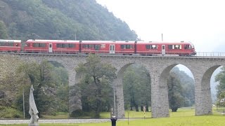 preview picture of video 'Switzerland: Bernina Express on the Brusio Circular Viaduct'