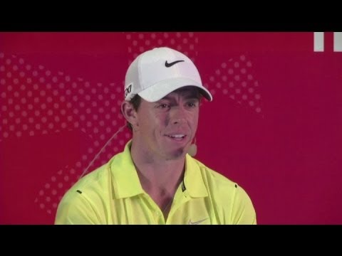 Rory McIlroy teaches golf to Chinese