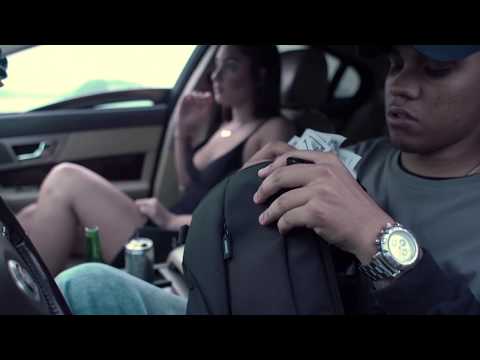 FEEK - EMOÇÕES CAMUFLADAS (prod. JayKay) [Official Music Video]