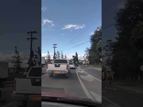 Puente en la calle 80 hacia el municipio del Rosal, Cundinamarca, Colombia.