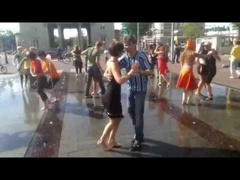 Forró Amsterdam - Forró in the fountain :DD