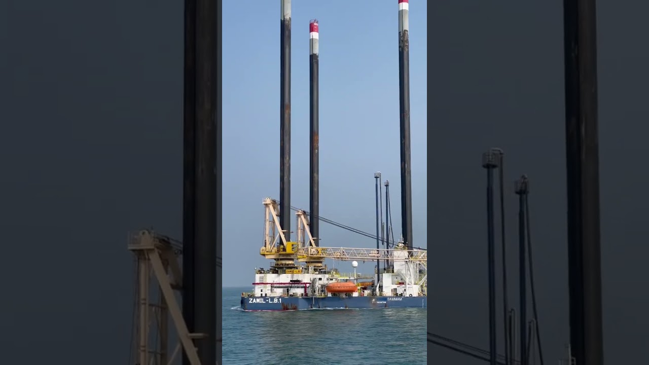 Jack up barge #drill #seafarer #cargo #engineering #vessel #jackup