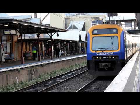 CountryLink Xplorer arriving at Campbelltown Railway Station