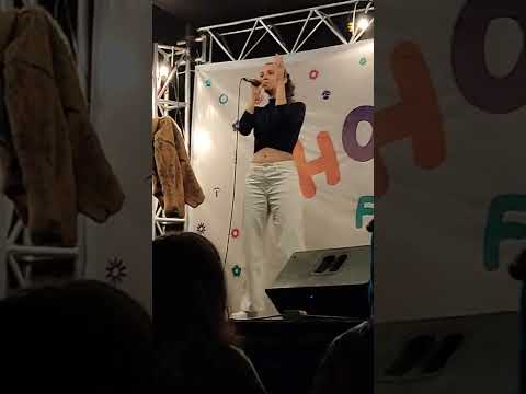 Qué difícil Es Amar - Gala brie ( Hola fest -  acústico)