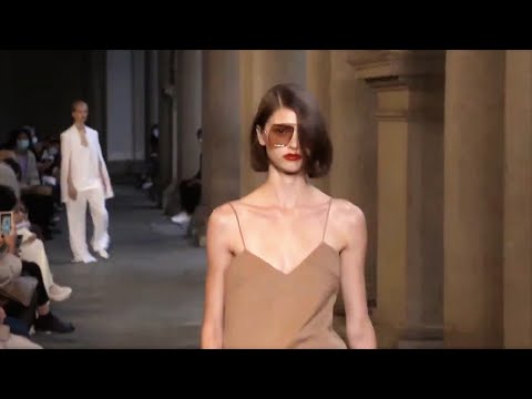Max Mara SS21 - Fashion Show Milan - Live | September 24, 2020