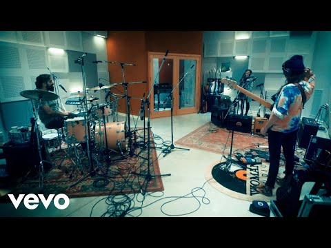 Eruca Sativa - Sola en los Bares (Official Video)