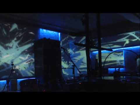 YAYA23 022 _ Tidal Volumes EP _ side a2_ Klapfietsclub - " Evasive Manouvers "