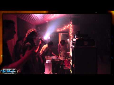 DUBGROW ft mc litte lion (b) - dubbing the last post '' war lyrics pt4 @ de kuip 20-06-2014