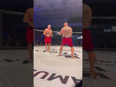 FACHIRU vs DORU MOLDOVEANU💥 Urmărește în continuare meciurile RXF 50, pay-per-view pe RXFLIVE.com