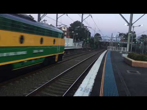 Adz' Train Vlogs - Vlog 54:  Burwood Station at dusk