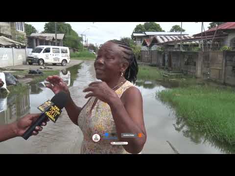 BEWONERS DJOELSTRAAT EN OMGEVING TEN EINDE RAAD WEGEN EN ERVEN MAANDE ONDER WATER