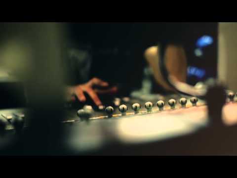 Bassi Maestro feat. Roc Beats aka DJ Shocca - Bugie  [Official Video]