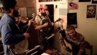 Trampled By Turtles - Victory (Live at 89.1 KHOL)