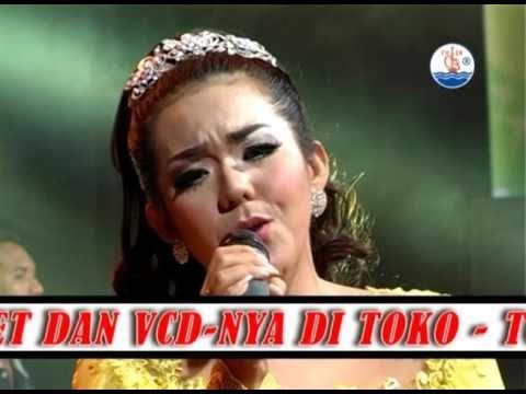 HUJAN DURI - Devi Aldiva