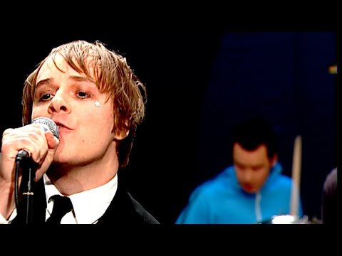 Shoreline - Broder Daniel - Premiärspelning i Sen kväll med Luuk på TV4