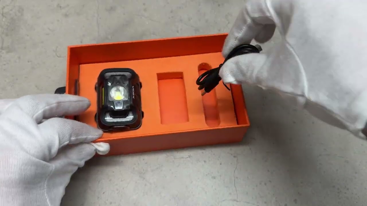 Фонарик налобный светодиодный VIDEX 310Lm 5000K (VLF-H025C)