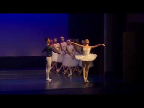 White Swan Pas de Deux - Colletes Tilinski and Boris Ceballos.