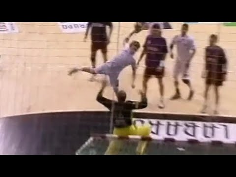 Circulación y gran gol de Kallman. Liga 2006/07. BM. Ciudad Real - F.C . Barcelona. J30. Ciudad Real