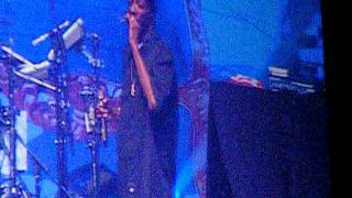 Snoop Dogg (LIVE) @ O2 07.10.11 - Small Chronic Break