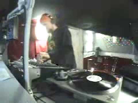 Tom Middleton - The Sounds of The Cosmos on Groovetech Radio (2002-12-11)