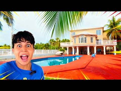 ASÍ ES UNA MANSIÓN DE LUJO FRENTE A LA PLAYA (Es enorme)